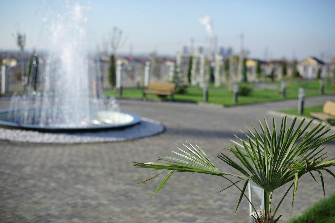 Meliss Events Hotel Craiova Exterior foto